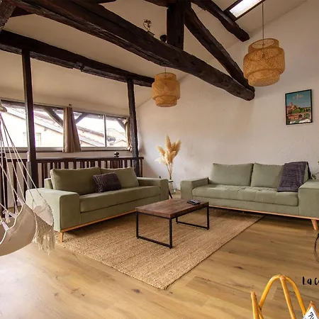 Sous Les Toits De Sainte-cecile Ferienhaus *