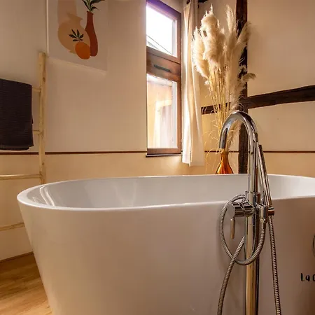 Vakantiehuis Sous Les Toits De Sainte-cecile